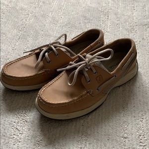 Sperry boat shoe’s